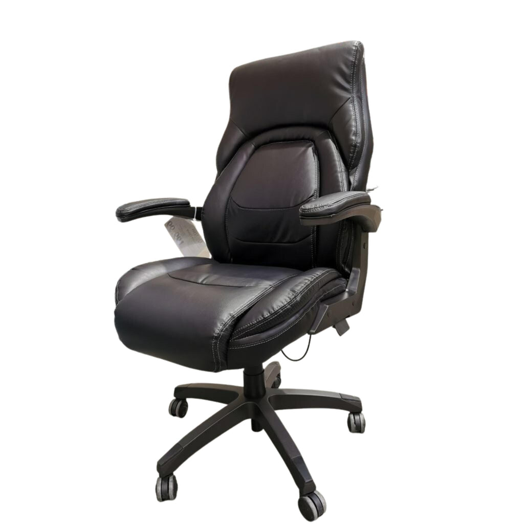 La-Z-Boy Managers Chair – Liquidation Nation - Main Image