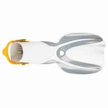 Load image into Gallery viewer, Oceanic Adult Snorkeling Set L/XL
