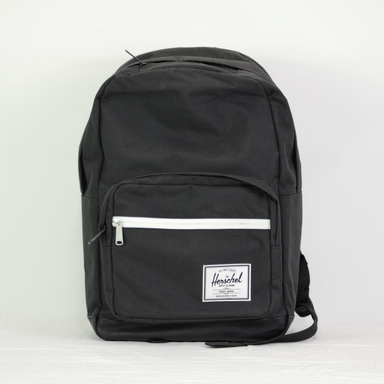 Herschel pop quiz all black hotsell