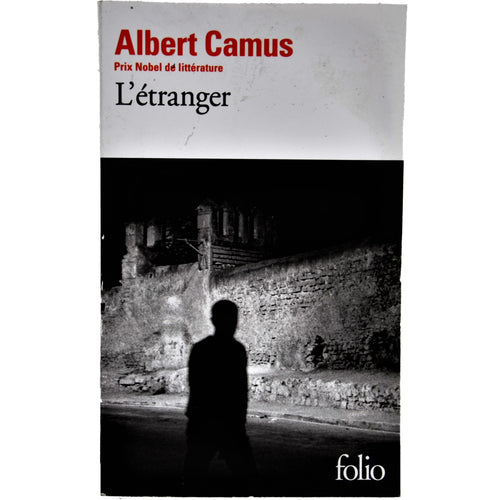 L'étranger Par: Albert Camus