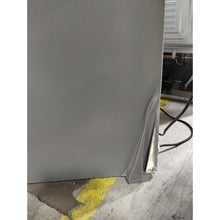 Load image into Gallery viewer, Hisense 6 cu ft Convertible Freezer to Refrigerator FV06C7ASE
