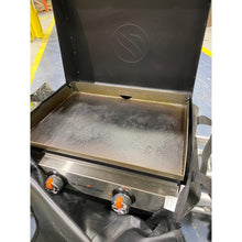 Load image into Gallery viewer, Blackstone Original 22in Griddle w/Hood and Carry Bag
