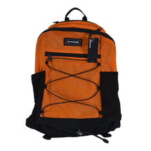 Load image into Gallery viewer, DAKINE WNDR Pack Backpack 18L - Orange
