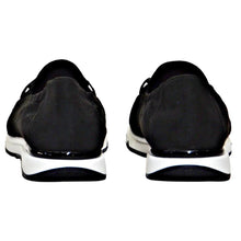 Load image into Gallery viewer, Josef Seibel Mocc 01 Size US 9.5 - Black
