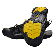 Load image into Gallery viewer, KEEN Men&#39;s Newport H2 Water Shoe Sandals - Black 13-Liquidation
