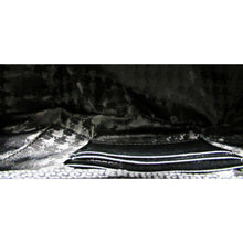 Load image into Gallery viewer, Karl Lagerfeld Women&#39;s Lafayette Quilted Shoulder Bag Black
