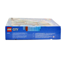 Load image into Gallery viewer, LEGO 60366 City Community Ski and Climbing Center 1045 pcs (2023)
