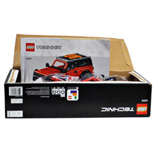 Load image into Gallery viewer, Lego 42213 Technic Ford Bronco SUV
