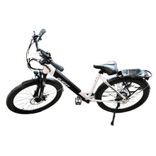 Load image into Gallery viewer, Quest Hub Motor eBike White/Black
