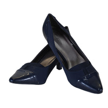 Load image into Gallery viewer, Tradition Cameron Women&#39;s Shoes - Size 10M Blue
