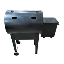 Load image into Gallery viewer, Traeger Junior 20 Pellet Grill
