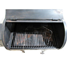 Load image into Gallery viewer, Traeger Junior 20 Pellet Grill

