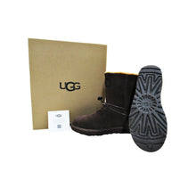 Load image into Gallery viewer, UGG Women&#39;s Classic Short Toggler Dark Brown 7
