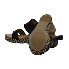Load image into Gallery viewer, Dolce Vita Women&#39;s DV Esmaya Wedge Sandal US10M - Black
