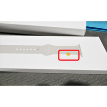 Load image into Gallery viewer, Apple Watch Series 9 GS 41mm Starlight S/M
