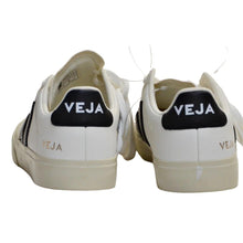 Load image into Gallery viewer, VEJA Women&#39;s Campo Chromefree Leather Sneakers White/Black Size 7
