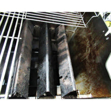 Load image into Gallery viewer, Weber Spirit SP-335 3-Burner Propane BBQ with Cover
