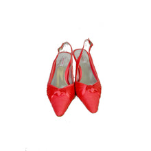 Load image into Gallery viewer, Jacques Vert Ladies Dress Shoe Coral Size 7.5
