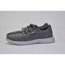 Load image into Gallery viewer, JSport Women&#39;s Arrow Lace Up Sneakers Grey 6.5
