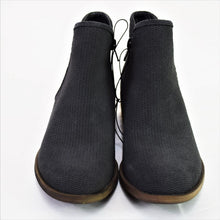 Load image into Gallery viewer, Kensie Gerona Short Suede Boots, Ladies 10 (Dark Grey)
