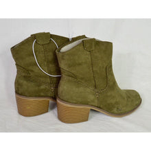 Load image into Gallery viewer, Merona Sawyer Khaki Western Booties 6.5
