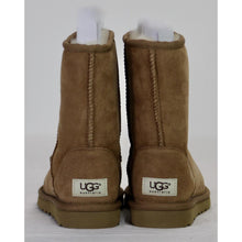 Load image into Gallery viewer, UGG Women&#39;s Classic Short Boots, 5, Tan
