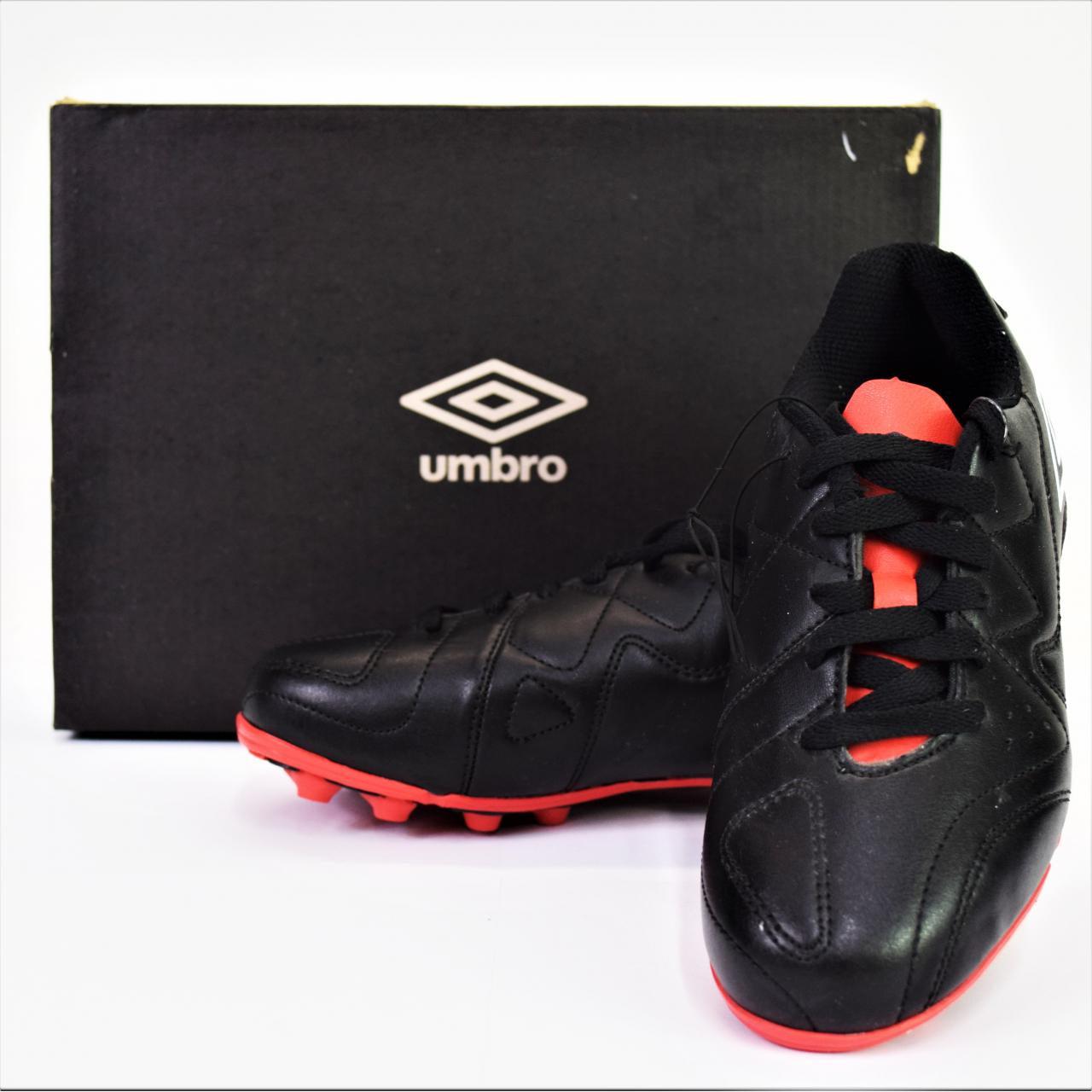 Umbro Unisex Kid's Soccer Cleat Size 2 (Black, White, Red