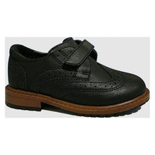 Load image into Gallery viewer, Cat &amp; Jack Toddler Boys Wing Tipped Oxfords
