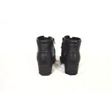 Load image into Gallery viewer, Clarks Allura AstraWomen&#39;s Ankle Boots Black 10M
