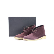 Load image into Gallery viewer, Clarks® Original Women&#39;s Size 6.5 Desert Boot In Bordeaux Suede
