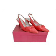 Load image into Gallery viewer, Jacques Vert Ladies Dress Shoe Coral Size 7.5
