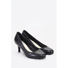 Load image into Gallery viewer, Jessica Helen Size 5 Black Kitten Heels
