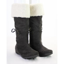Load image into Gallery viewer, Jessica Women&#39;s Mid Calf Brown Boots Size 10
