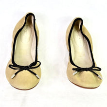 Load image into Gallery viewer, Kenneth Cole New York &#39;Saturn&#39; Ballet Flat
