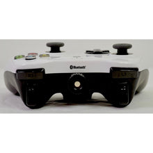 Load image into Gallery viewer, Mad Catz C.T.R.L. Mobile Gamepad for Apple Devices White
