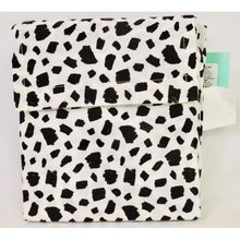 Load image into Gallery viewer, Pillowfort Memphis Black Toddler Sheet Set

