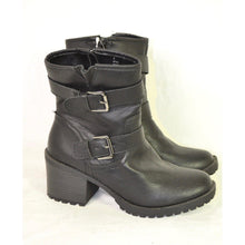 Load image into Gallery viewer, Thinsulate Black - Casual Dress Boot with Buckles - Size 9 Black
