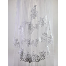 Load image into Gallery viewer, U-Hotmi Lace Applique Wedding Veil with Comb, 6&#39;
