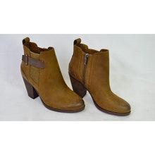 Load image into Gallery viewer, Vince Camuto Hayes Chunky Leather Booties Brown 5.5
